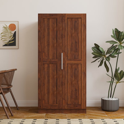 Armoire de rangement pour garde-manger autoportante de 61,57 po en noyer, avec portes et tablettes, pour un couloir élégant à plusieurs niveaux et une maison organisée