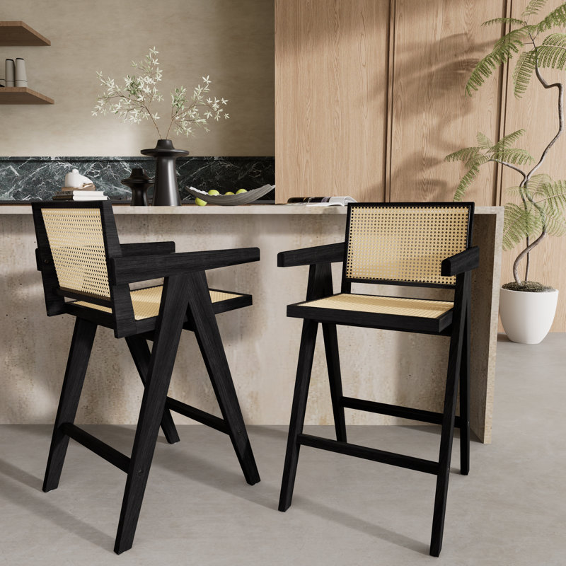 Tabouret de bar minimaliste durable en bois d'hévéa idéal pour un usage domestique