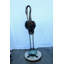 Fontaine Bober Blue Heron perchée sur une statue de bronze - Taille: 21 po x 16 po x H 64 po.