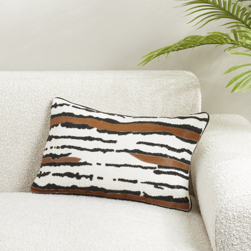 Stylish Leather Patchwork Down Filled Pillow, H 20 po x l 12 po, Rectangulaire, Duvet de canard