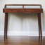 Console surélevée en châtaignier, 2 tiroirs, pieds nordiques, brun foncé