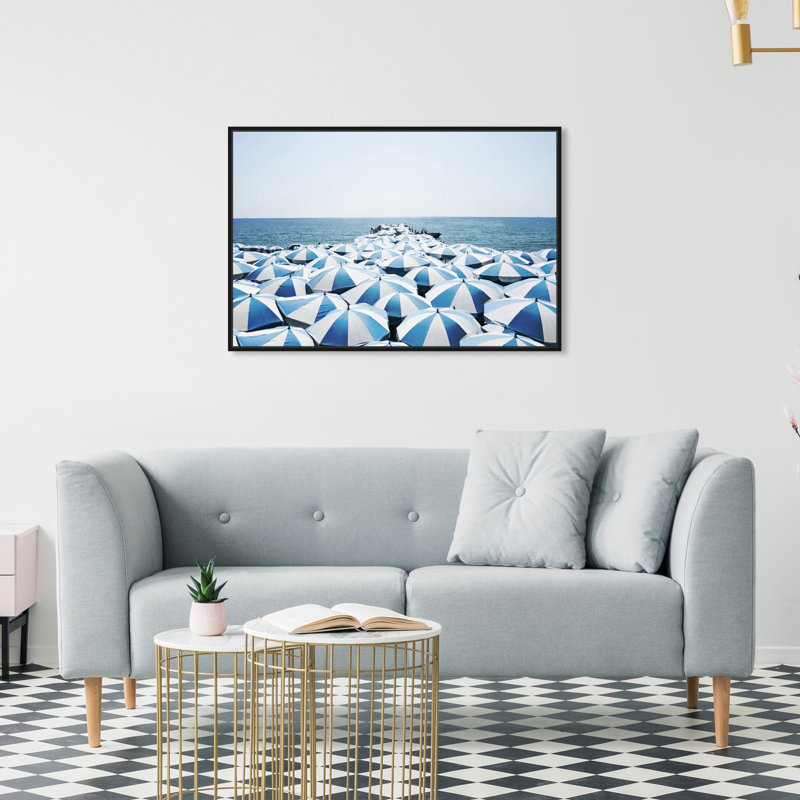 Blue Umbrella Beach - photographie sur toile, H 20 po x l 30 po, Black