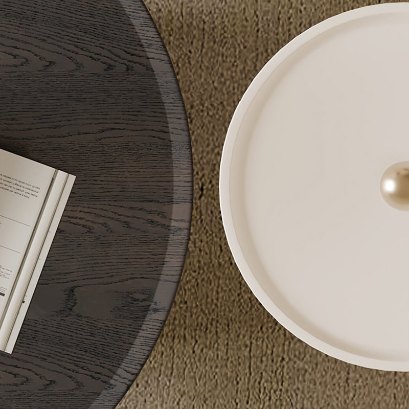 Table basse ronde simple de style crème