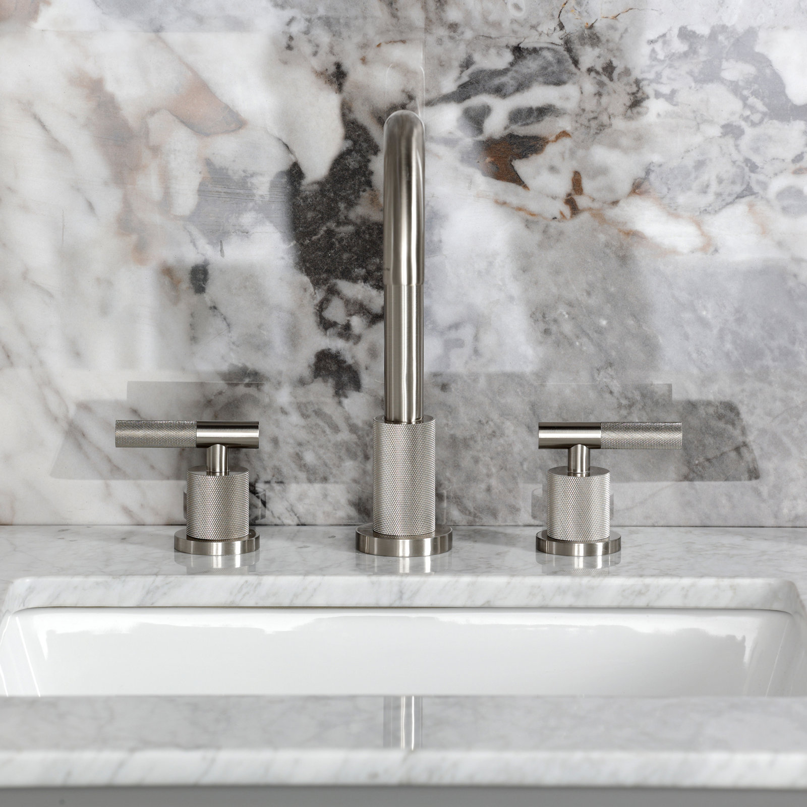 Kingston Brass Convergent Two-Handle 3-Hole Deck Mount Widespread Bathroom Faucet with Knurled Handle and Brass Pop-Up Drain