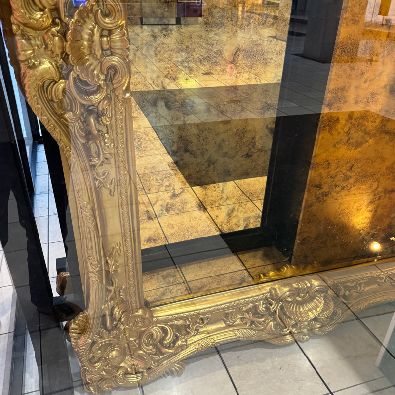Miroir taille réelle, Or