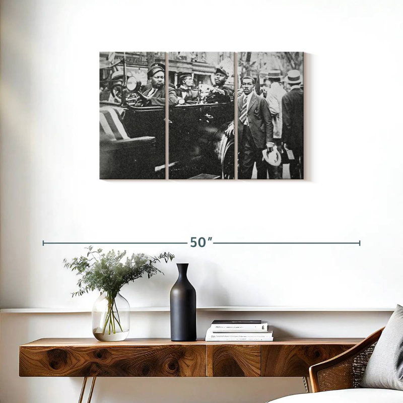Leisha Marcus Garvey, 20" H x 33" W