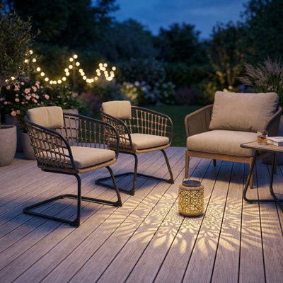 Ensemble de deux chaises de salle à manger modernes en osier pour la terrasse, le balcon et les sièges de jardin avec coussins amovibles et conception résistante aux intempéries