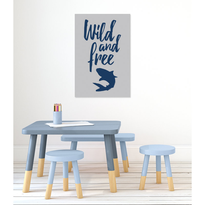 Impression sur papier Rolled Wild Shark, H 36 po x l 24 po x P 1,5 po, Canevas