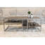 Table basse rectangulaire avec plateau en bois manufacturé et tablette