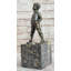 Sculpture sport joueur de ski