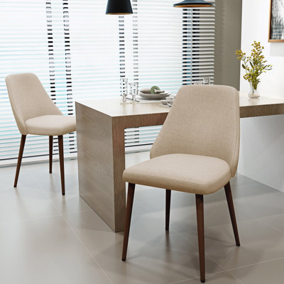 Chaise de salle à manger élégante et durable pour toutes les occasions, rehaussant votre expérience culinaire.