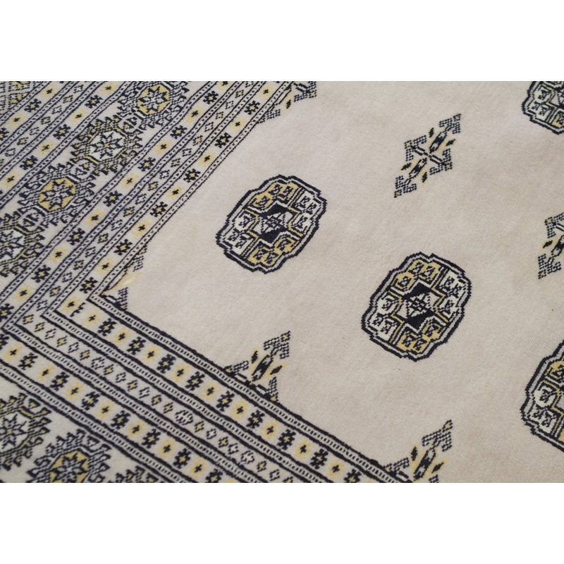 Hand-Knotted High-Quality Beige Area Rug