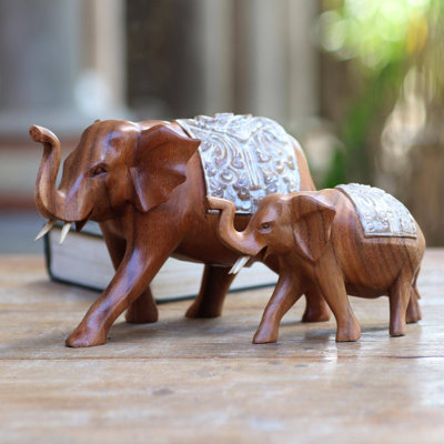 Animals Figurines & Sculptures