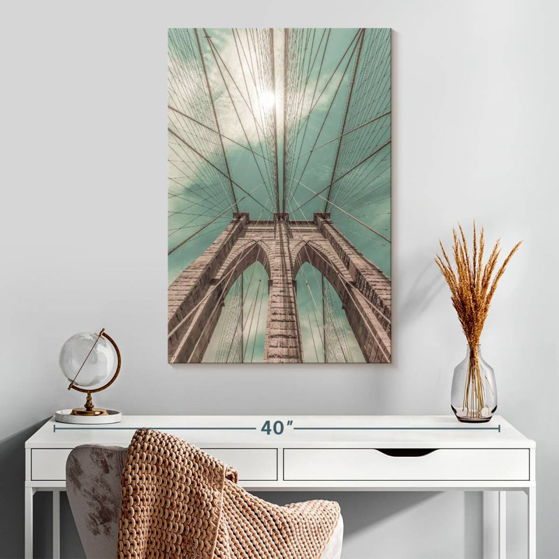 Lilie Retro Brooklyn Bridge, 30" H x 20" W