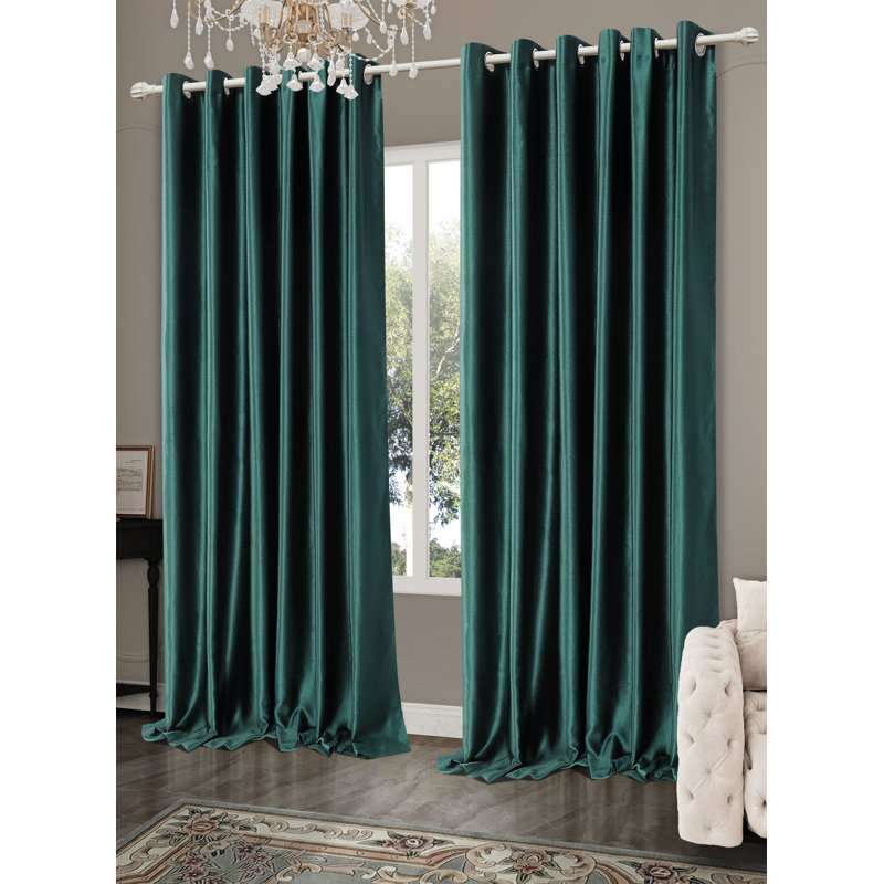 Arlesa Blackout Pair, Green, 117 x 137cm