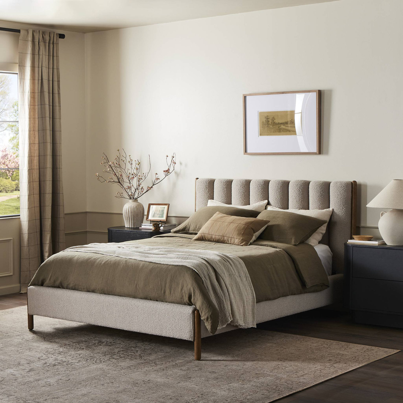 Desinae Bed, Queen