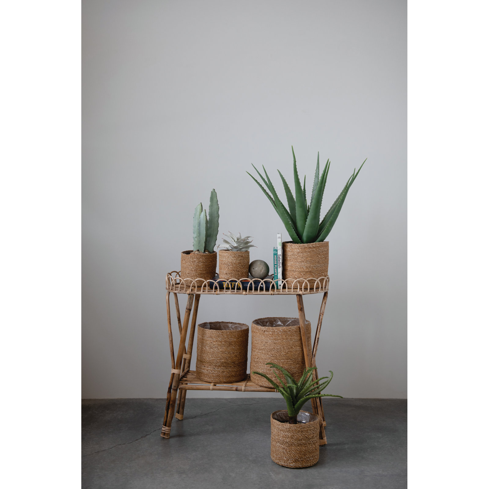 Zeppelin Hand-Woven Seagrass Baskets with Plastic Lining
