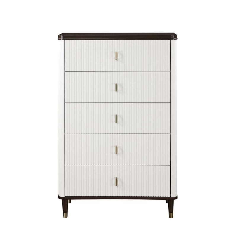 Commode élégante avec glissières lisses et rangement organisé