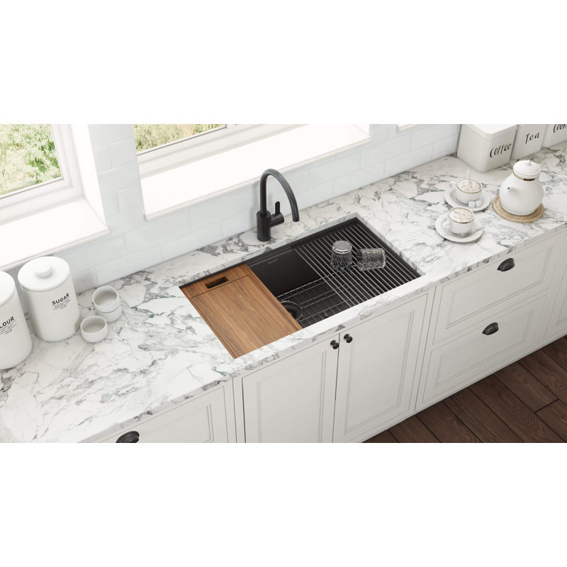 Évier de cuisine encastré 33 po Ruvati, Noir mat, L 33 po x l 19 po