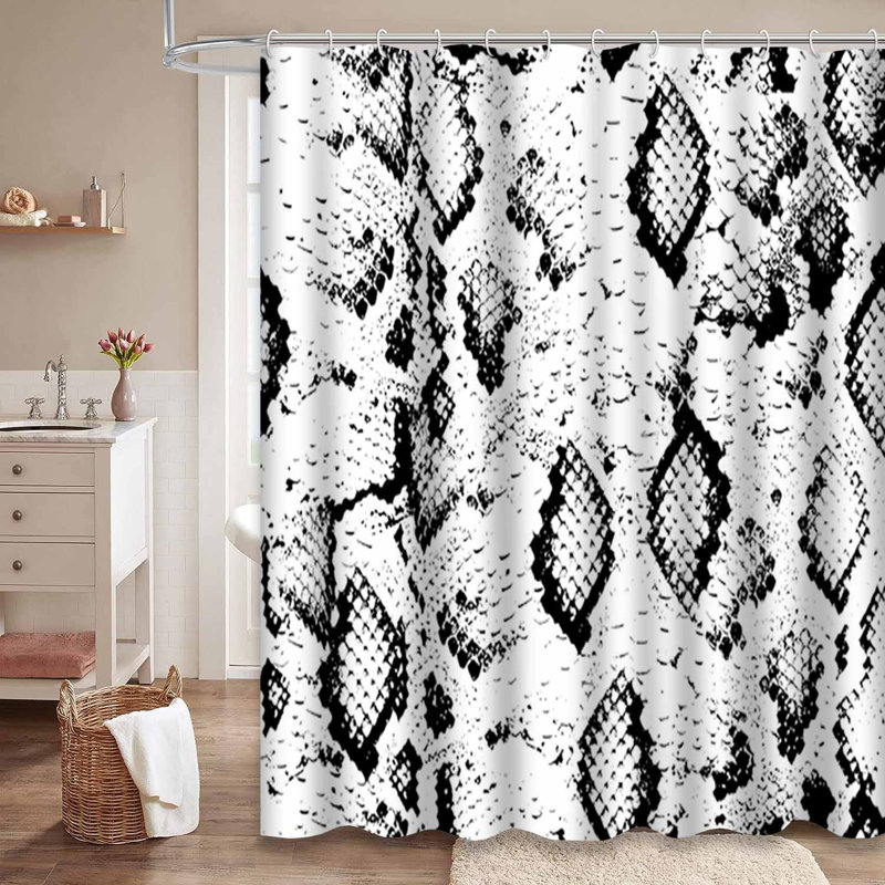 Rideau de douche Snake Skin, L 72 po x l 78 po