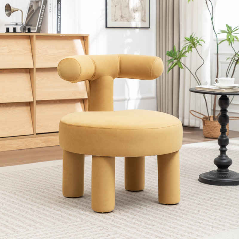 Fauteuil demi-tonneau en velours Bula, Jaune