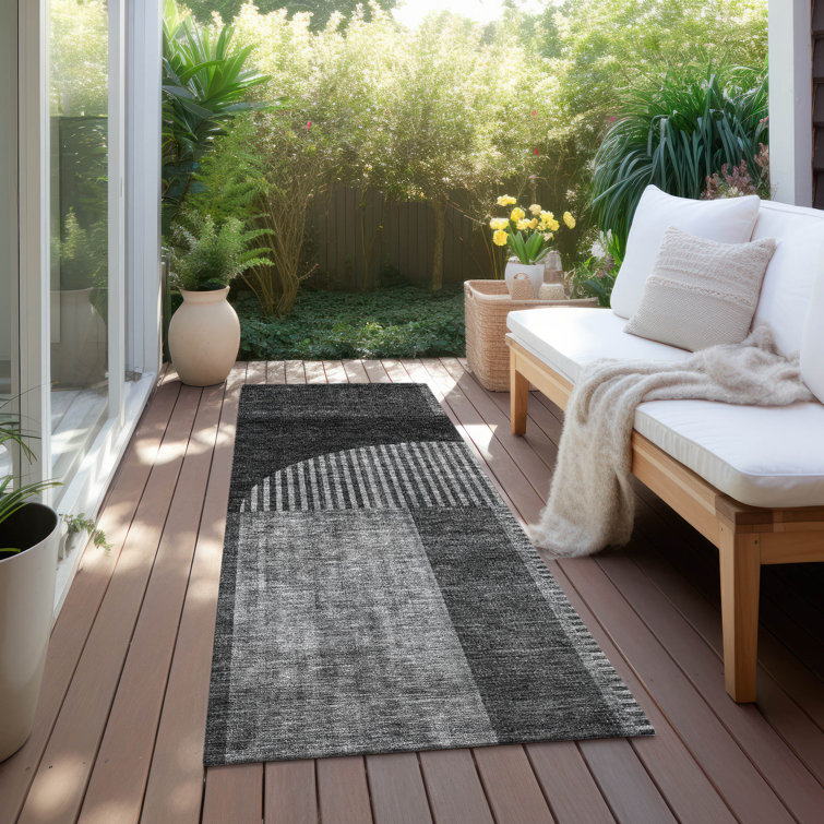 Alta Washable Geometric Indoor / Outdoor Rug