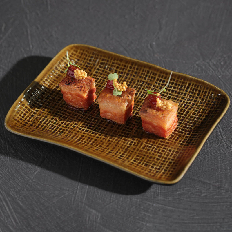 Assiette à sushi en grès de 7,08 po Ambar Commercial