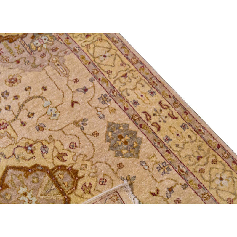 Hand-Knotted High-Quality Beige Area Rug