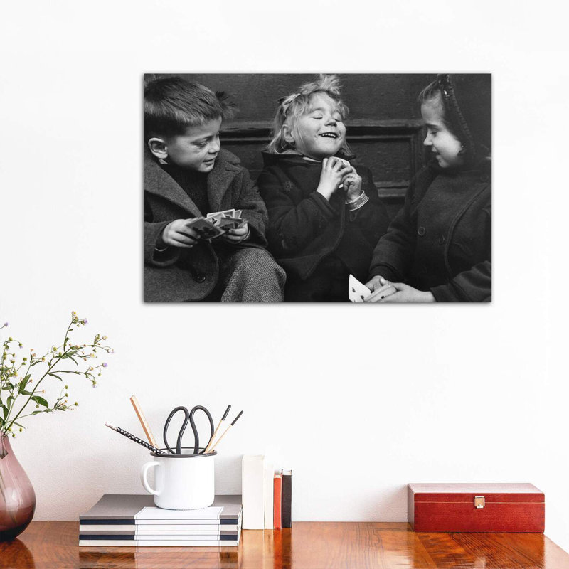 Joueurs de cartes (NYC, 1955) par Ruth Orkin - reproduction de photo, H 18 po x l 26 po x P 1,5 po, Toile tendue