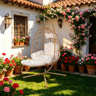 Fauteuil à œufs suspendu avec support, balançoire suspendue d'une capacité de poids de 350 lb avec coussin et oreiller, fauteuil à œufs pliable en rotin d'osier pour balcon de patio intérieur et extérieur (jaune et blanc)