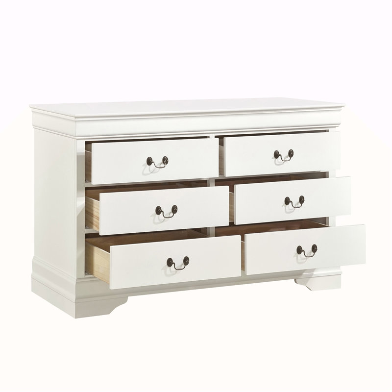 Commode blanche traditionnelle de style Louis Phillippe