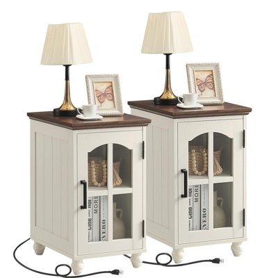 Ensemble de 2 armoires d'appoint étroites avec station de charge, tables d'appoint en bois avec porte de grange en verre et tablette de rangement réglable pour la chambre à coucher et le salon