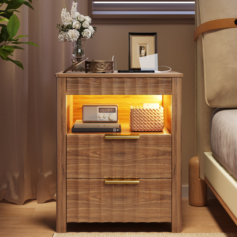  Table de chevet 2 tiroirs l 17,7 po avec lumière DEL et station de charge, Noyer ambré