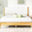 Grand lit en bois massif, tête de lit tapissier Boucle, blanc hêtre, rembourrage en mousse confortable