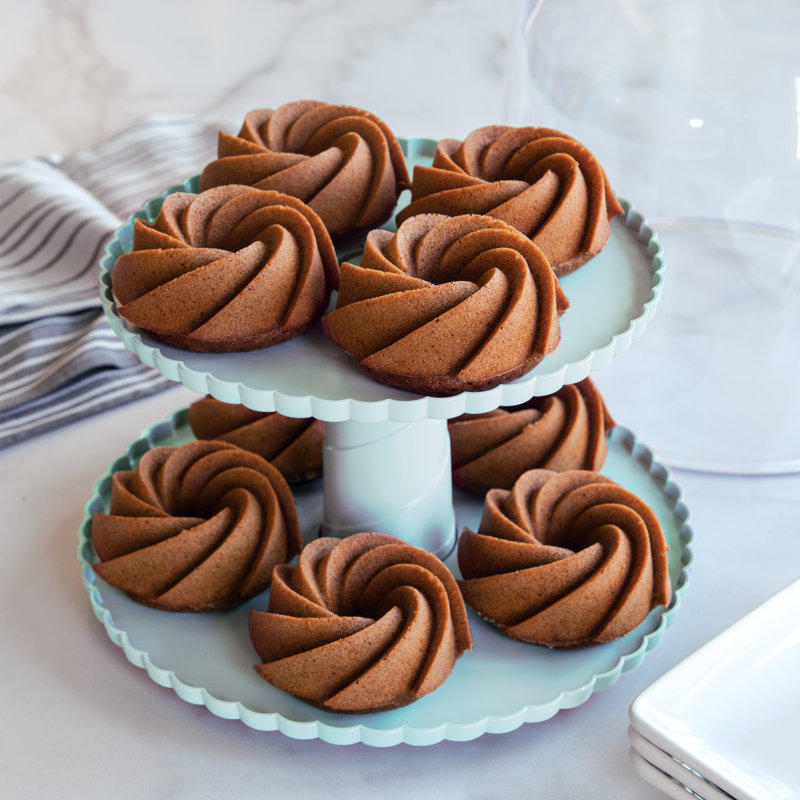 Nordic Ware Cake Stand