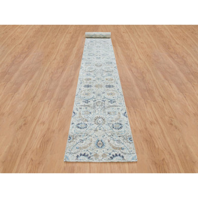 Tapis de couloir ivoire noué à la main de conception unique 2 pi 6 po x 23 pi 10 po New Age