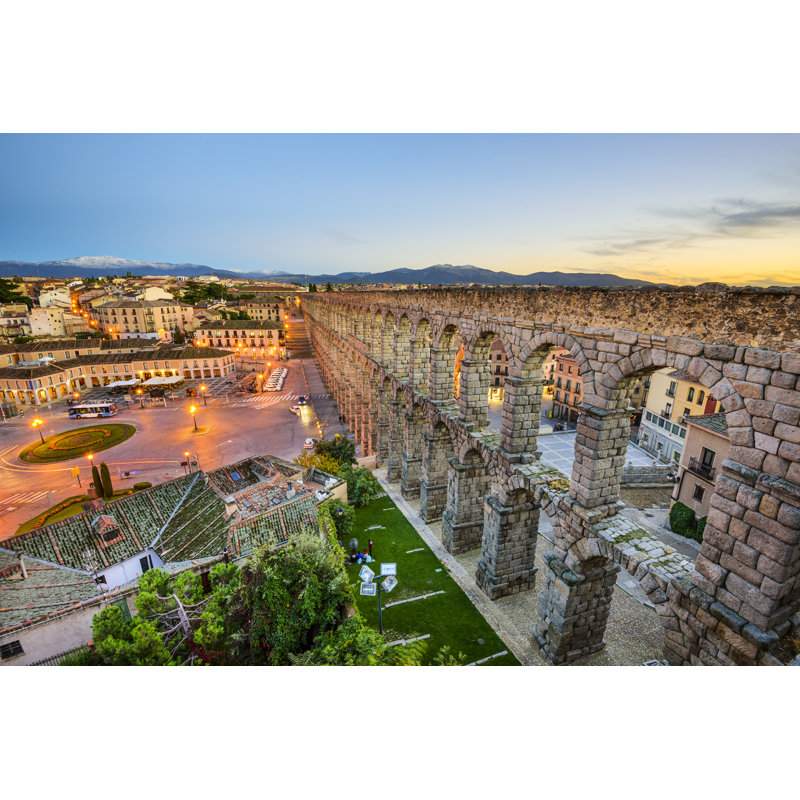 Oanez, Ségovie, Espagne, aqueduc sur toile par Seanpavone, H 12 po x l 18 po