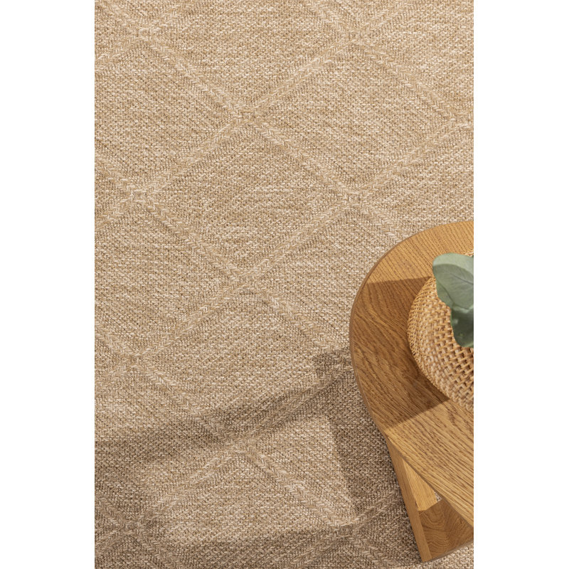 Aindrea Geometric Machine Made Indoor / Outdoor Area Rug, Rectangle 1'8" x 2'8"