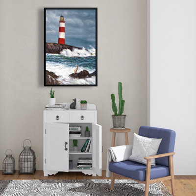 "Phare au bord de la mer déchaîné"