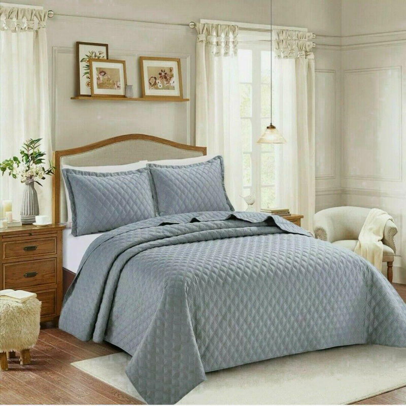 Greenbriar Solid Colour Bedspread with Pillowcases