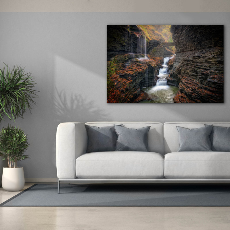 Toile épique Graffiti «Autumn At Rainbow Falls» par Rick Berk, 60 po x 40 po