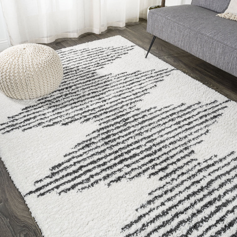 Collenn Diamond Stripe Geometric Shag White/Gray Rug