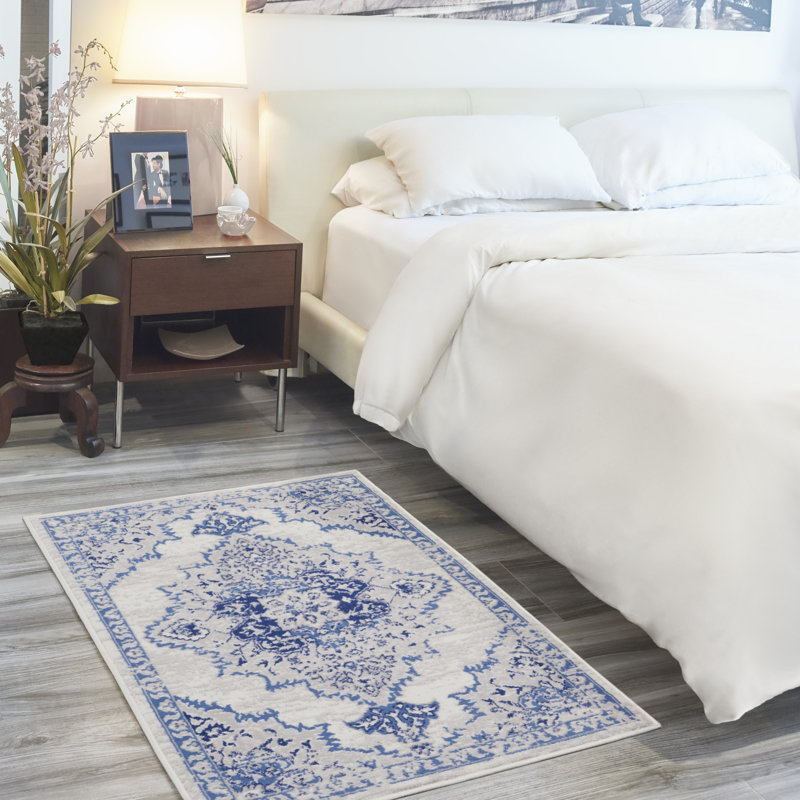 Tapis ivoire / bleu en polypropylène tissé à la machine Ikat, Rectangle 3 pi x 5 pi