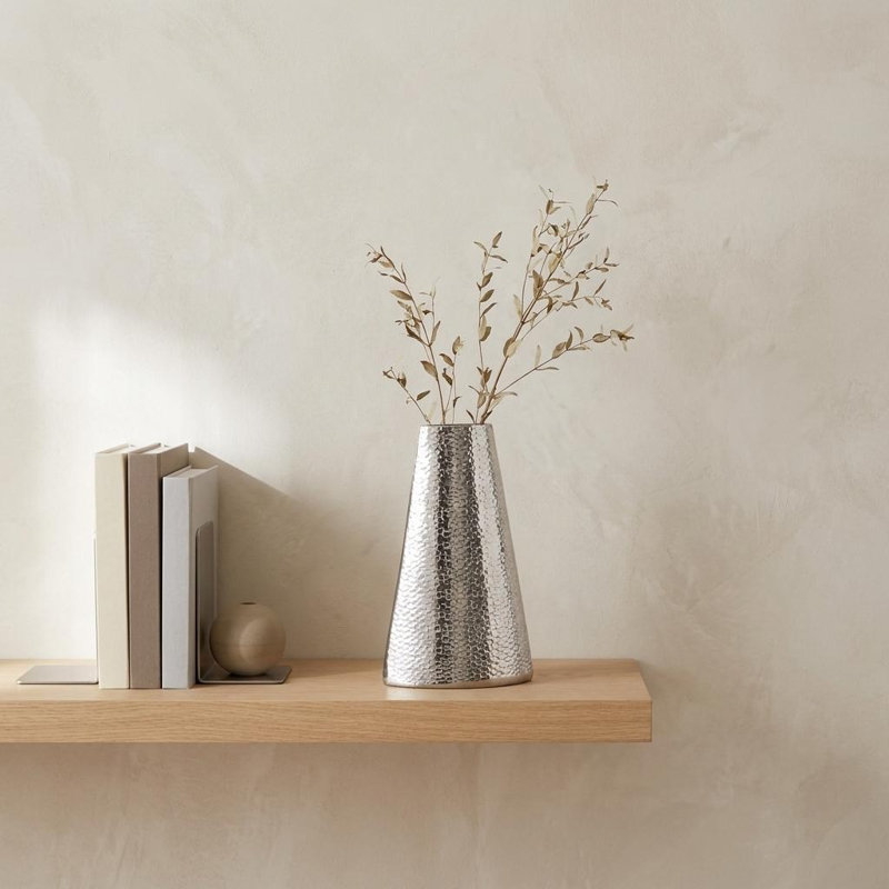 HomeRoots Aluminum Table Vase