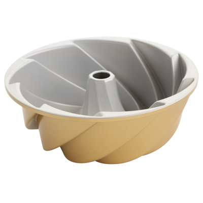 Nordic Ware Non-Stick Bundt Heritage Pan