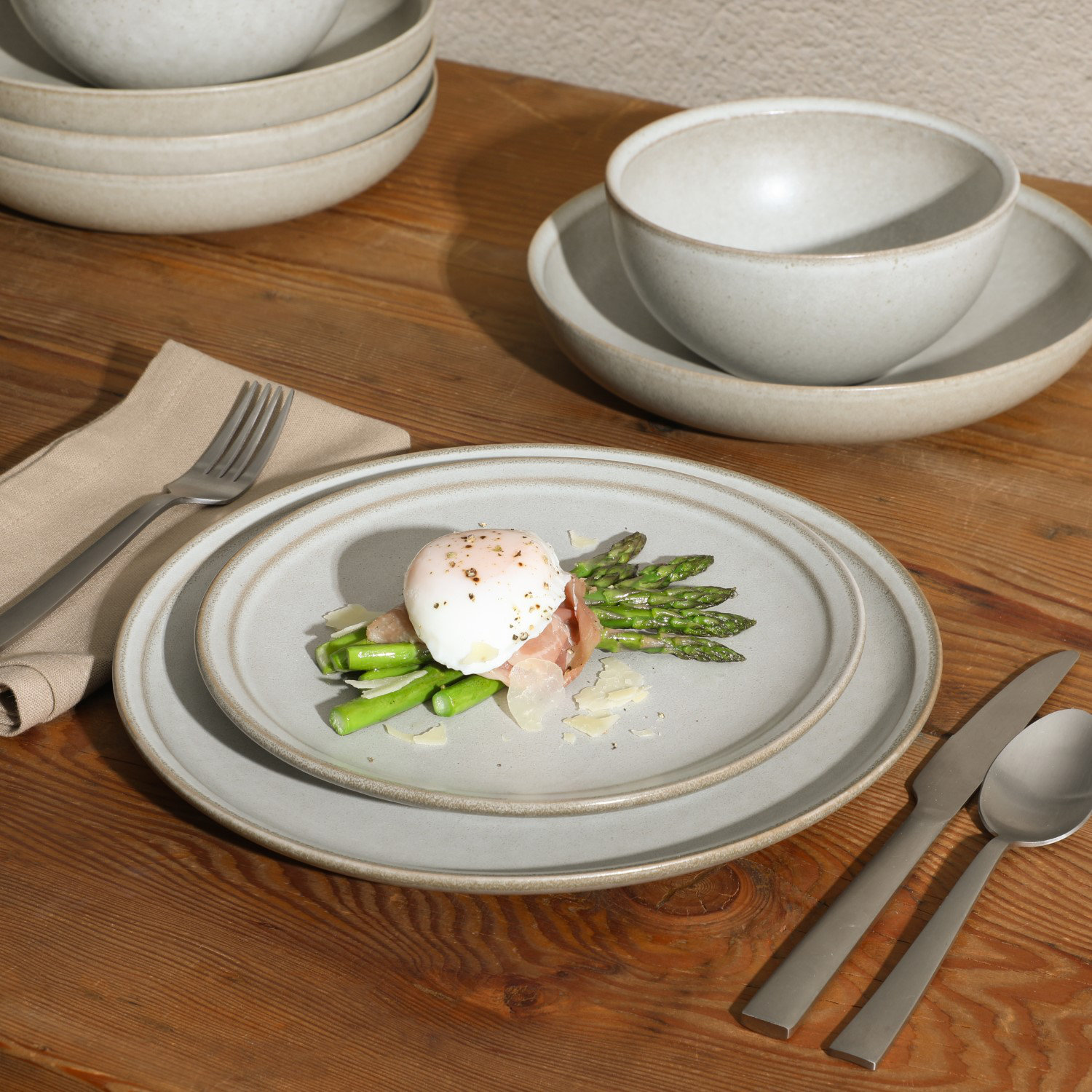 Beckett Stoneware Dinnerware Set, White
