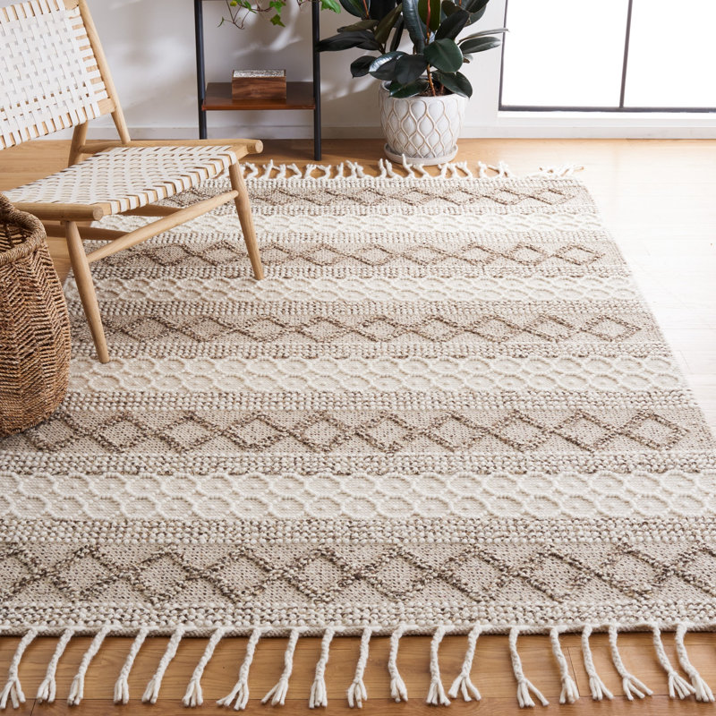 Natura Hand Woven Wool/Cotton Geometric Rug in Ivory/Brown, Rectangle 8' x 10'