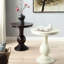 Table d'appoint moderne ronde blanche antique avec piédestal pour tout espace de salon