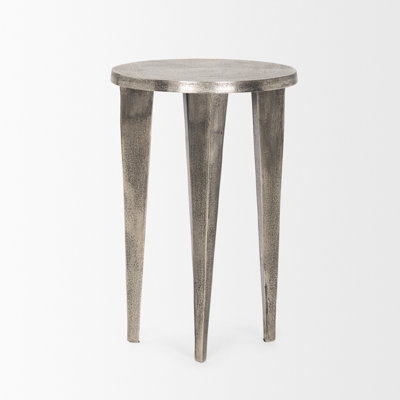 Yanitzia End Table