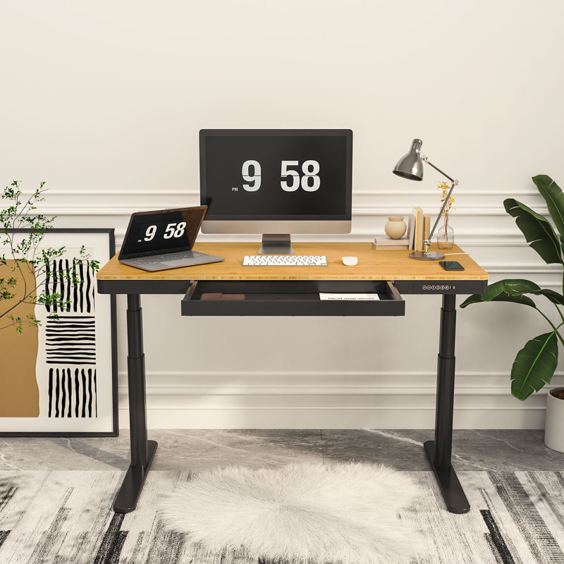 Chargeur de bureau debout sans fil à hauteur réglable 55 po x 28 po Landaverde, Bambou, Noir